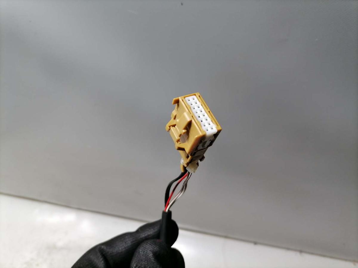 Audi A4 8E B6 original Au&szlig;enspiegel links LY9B Brillantschwarz elektrisch Bj.2000